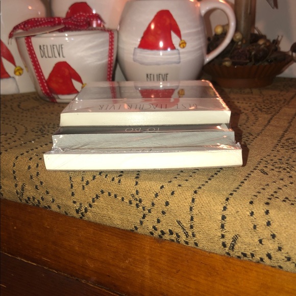 Rae Dunn LIST. TO DO. BEST TEACHER EVER. Notepad Set of 3 - Picture 8 of 10